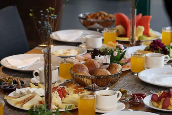 Breakfast/Coffee Service 84 of 92