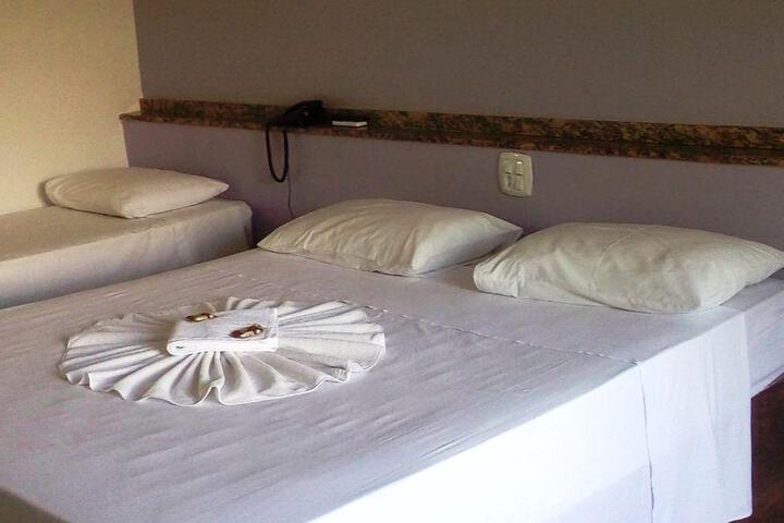 Room 3 of 37