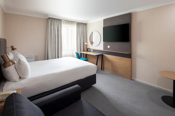 Room 18 of 68