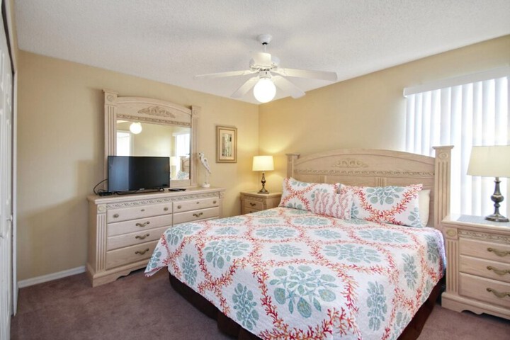 Room 5 of 29