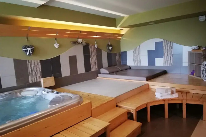 Hotel with Pool
