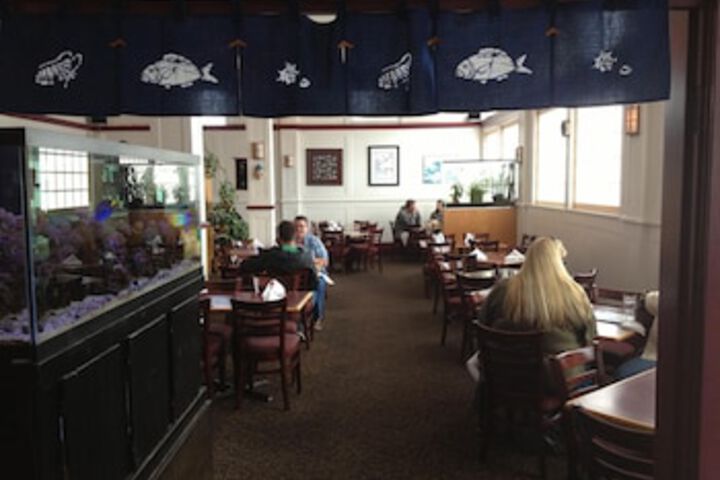 Dining 85 of 153