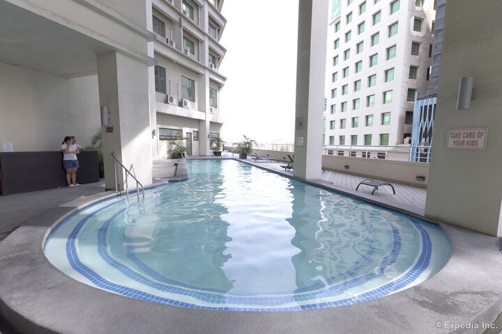 Pool Hotel