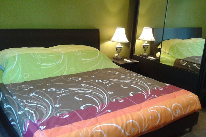 Room 5 of 34