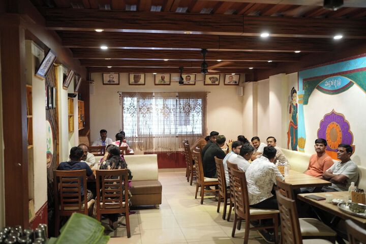 Dining 36 of 60