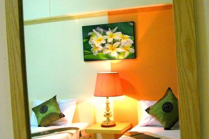 Room 13 of 54
