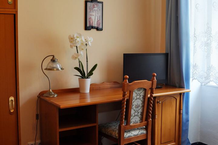 Room 47 of 101