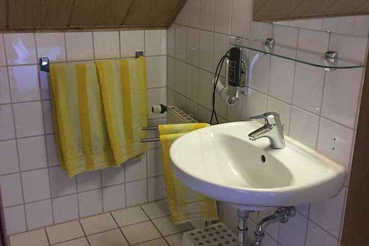 Room 40 of 66
