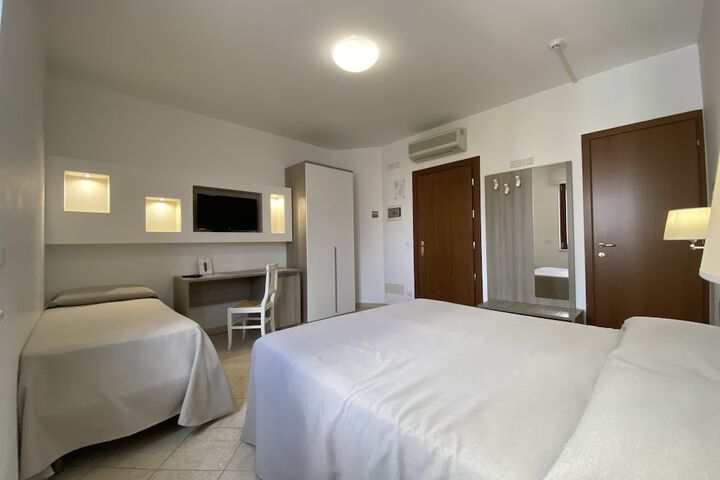Room 17 of 125