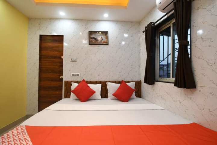 Room 2 of 12