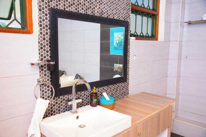 Room 16 of 24