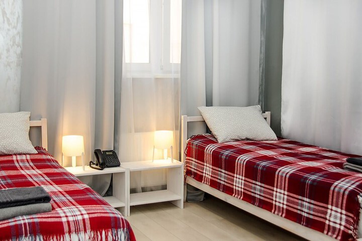 Room 4 of 25