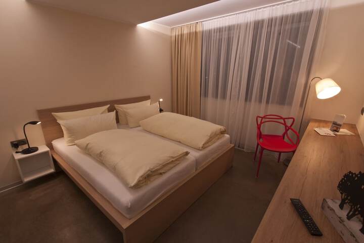 Room 7 of 49