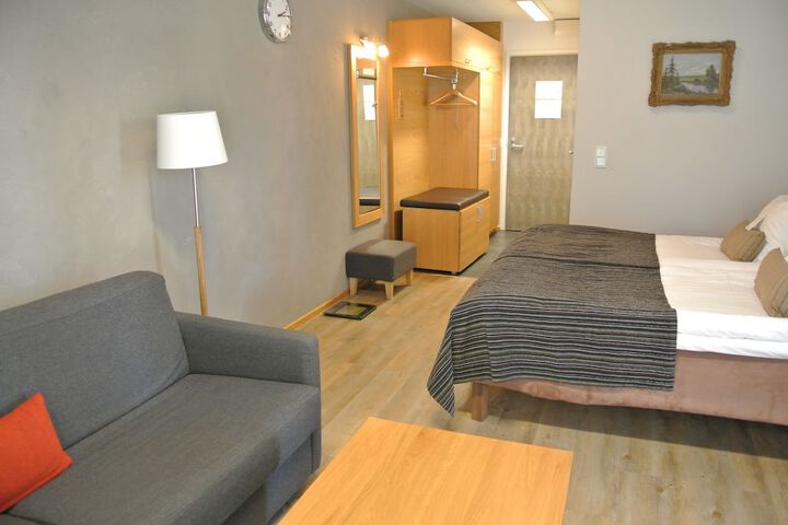 Room 30 of 87