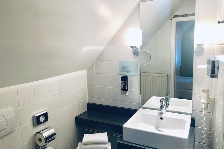 Clean Restrooms
