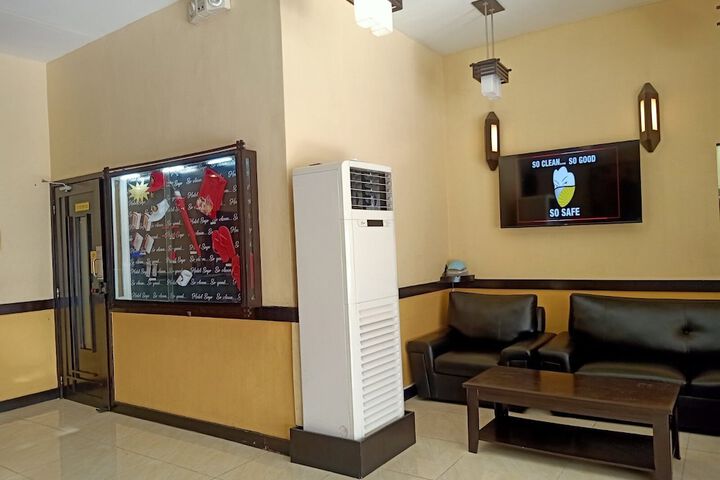 Hotel Lobby