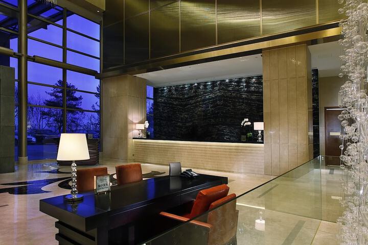Hotel Interior 5 of 213