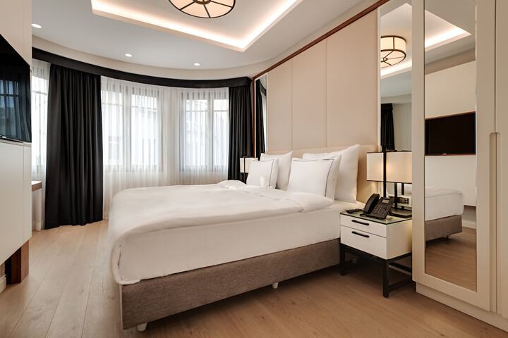 Room 5 of 50