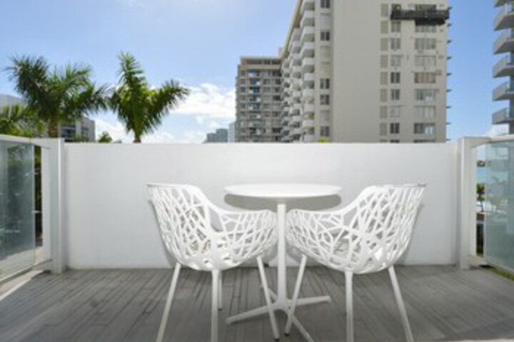 Terrace/Patio 4 of 142