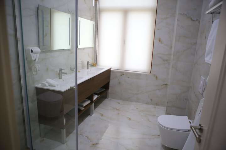 Room 55 of 139