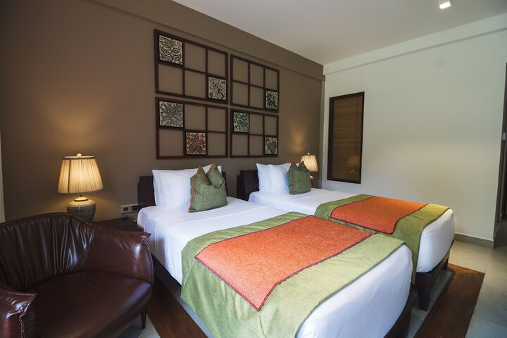 Room 6 of 62