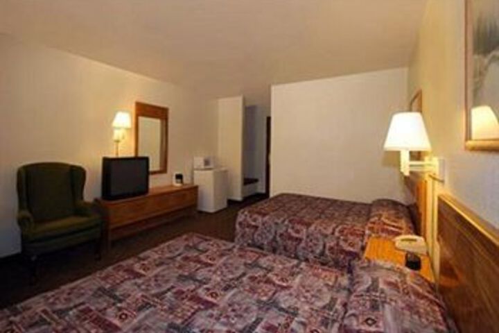 Room 36 of 65