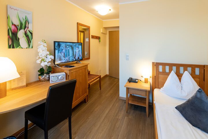 Room 6 of 29
