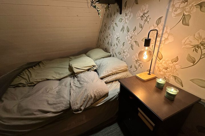 Room 8 of 45