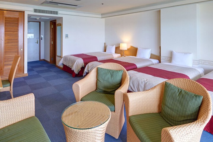 Room 22 of 118