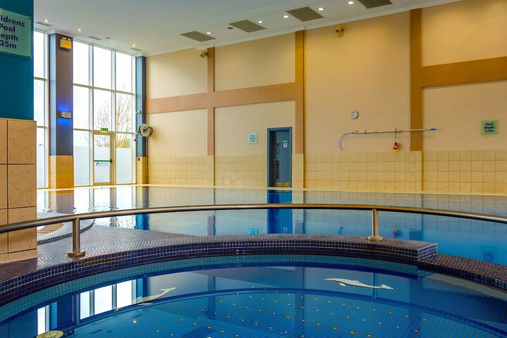 Pool Hotel
