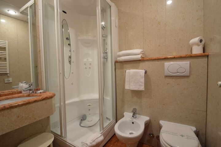 Room 50 of 72