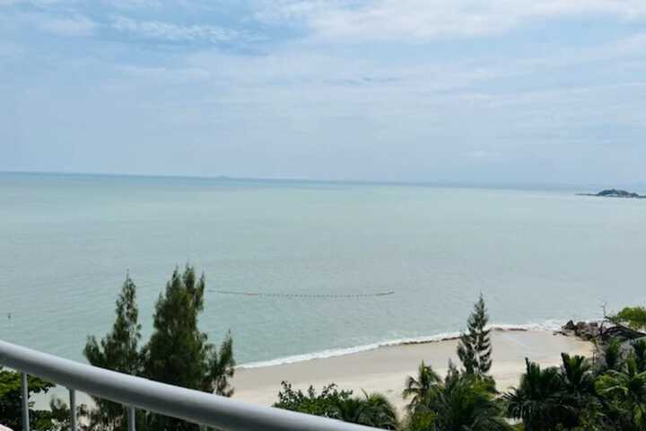 Beach 624 of 650