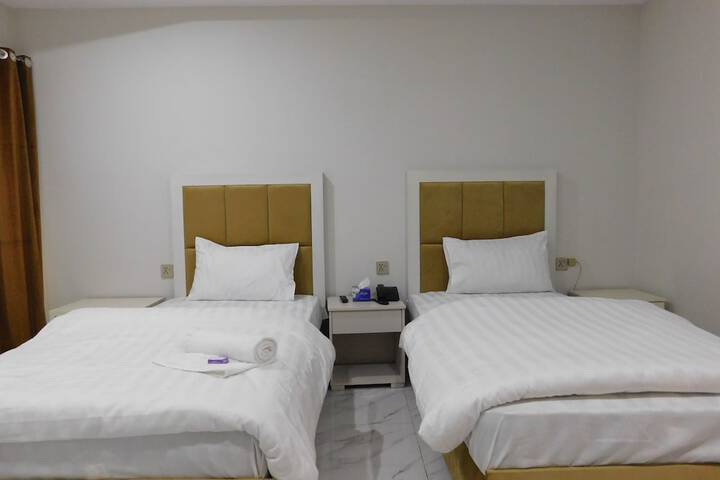 Room 9 of 9