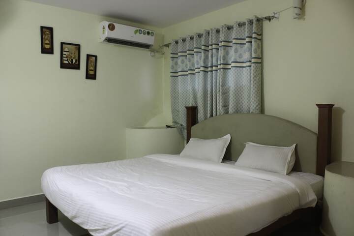 OYO 9598 HOME 2 BHK NEAR CLUB CUBANA GOA