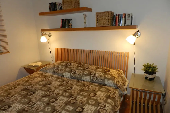 Room 3 of 21