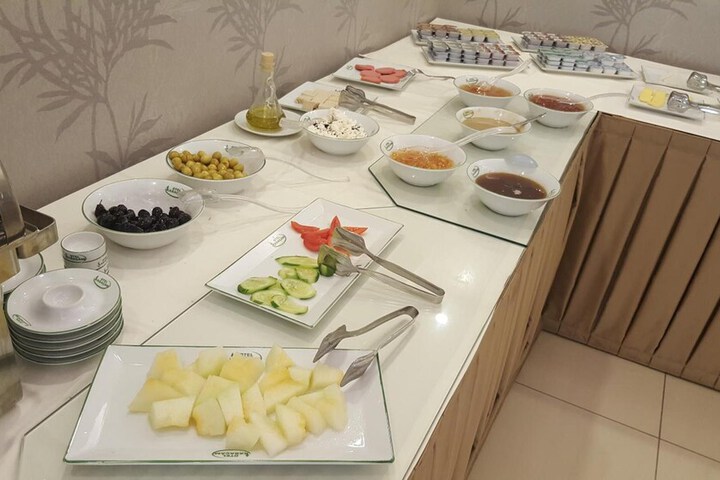 Dining 54 of 72