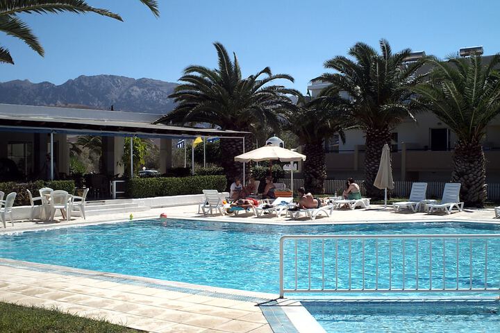 Pools & Facilities