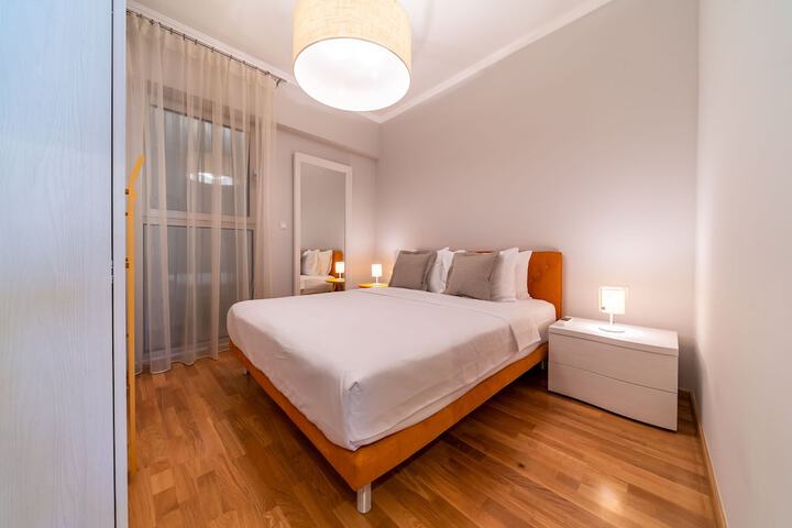 Room 8 of 150
