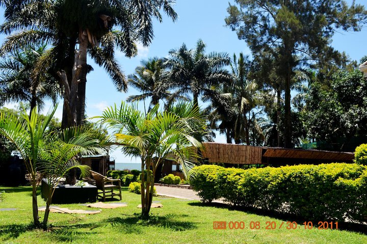 Hotel Exterior 57 of 72