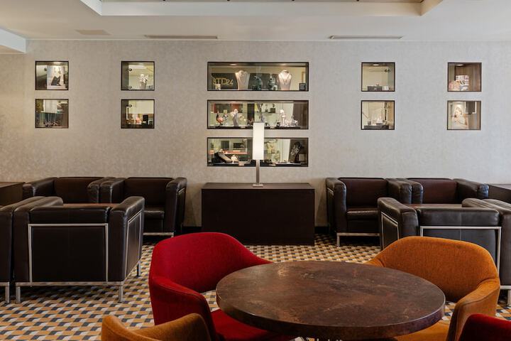 Guest Lobby