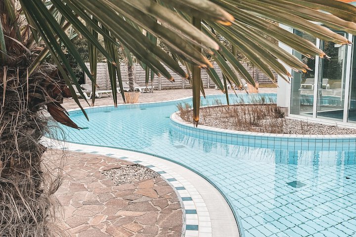 Pool 34 of 64
