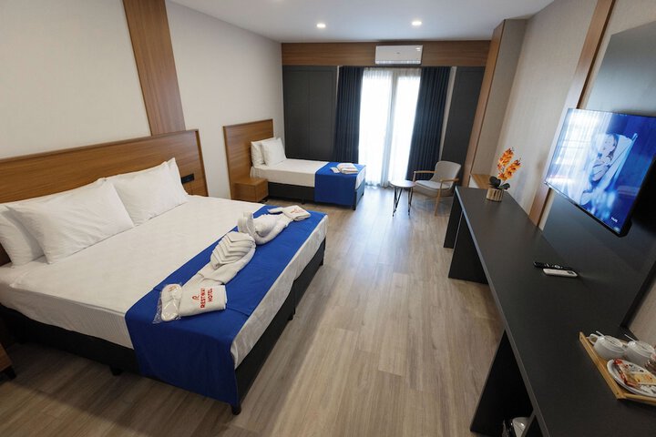 Room 10 of 24