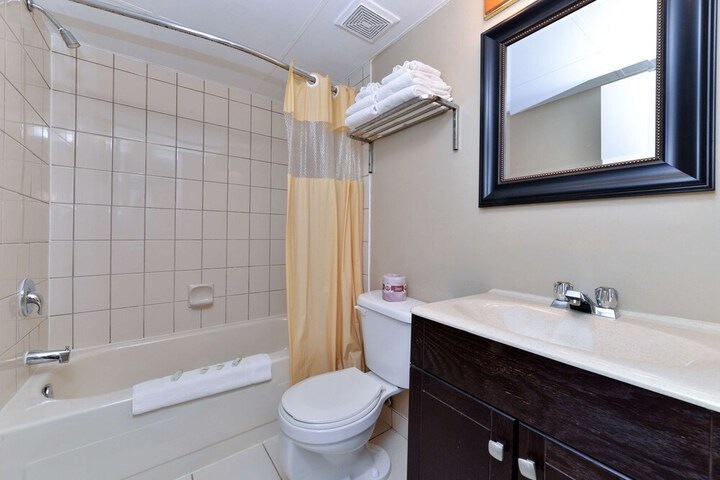 Room 16 of 21
