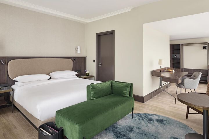 Room 41 of 107
