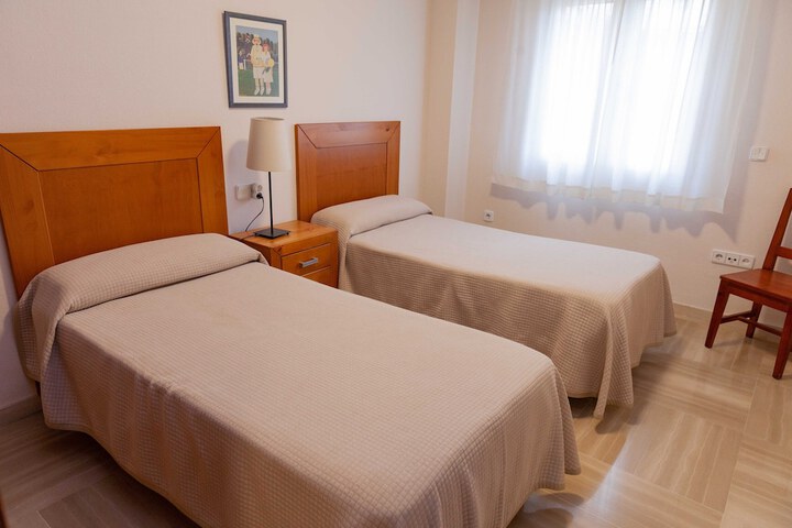 Room 6 of 29