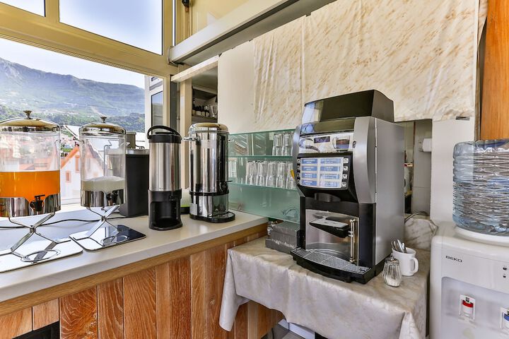Breakfast/Coffee Service 27 of 54