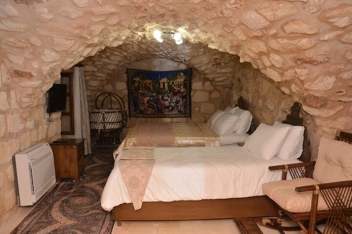 Room 7 of 57