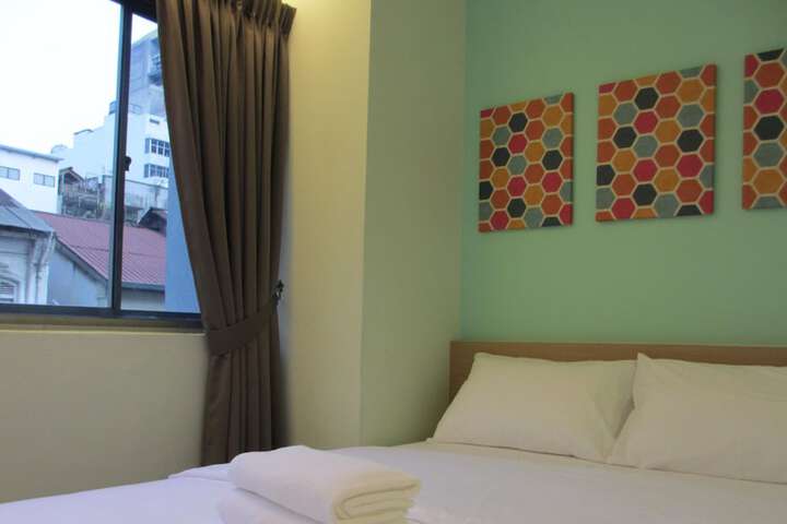 Room 6 of 48