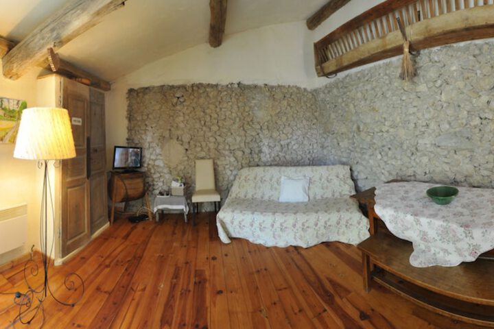 Room 14 of 38