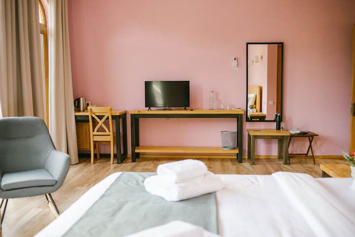 Room 10 of 71